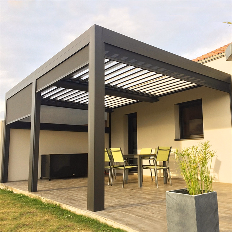 Louvered bioclimatic aluminium pergola with adjustable roof slats for a Dubai villa terrace